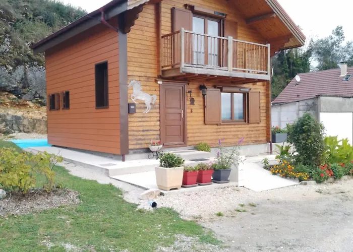 Le Chalet Des Comtois